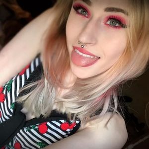 Meet your Posher, Mackenzie